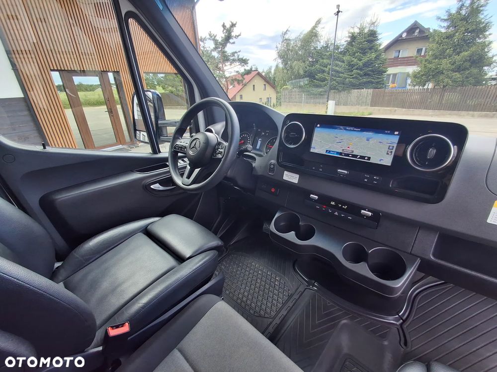 Mercedes-Benz Sprinter 519 3500 Kg DMC Laweta Autolaweta Pomoc Drogowa Silnik 3.0 V6 Koła Bliźniacze Wersja Kamper Obracane Fotele 3 Miejsca Elektryczne Fotele Z Pamięcią Nawigacja Łopatki F1 Światła Full Led - 32