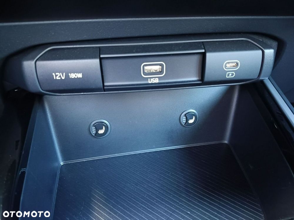 Kia Niro 1.6 GDI Hybrid M - 29