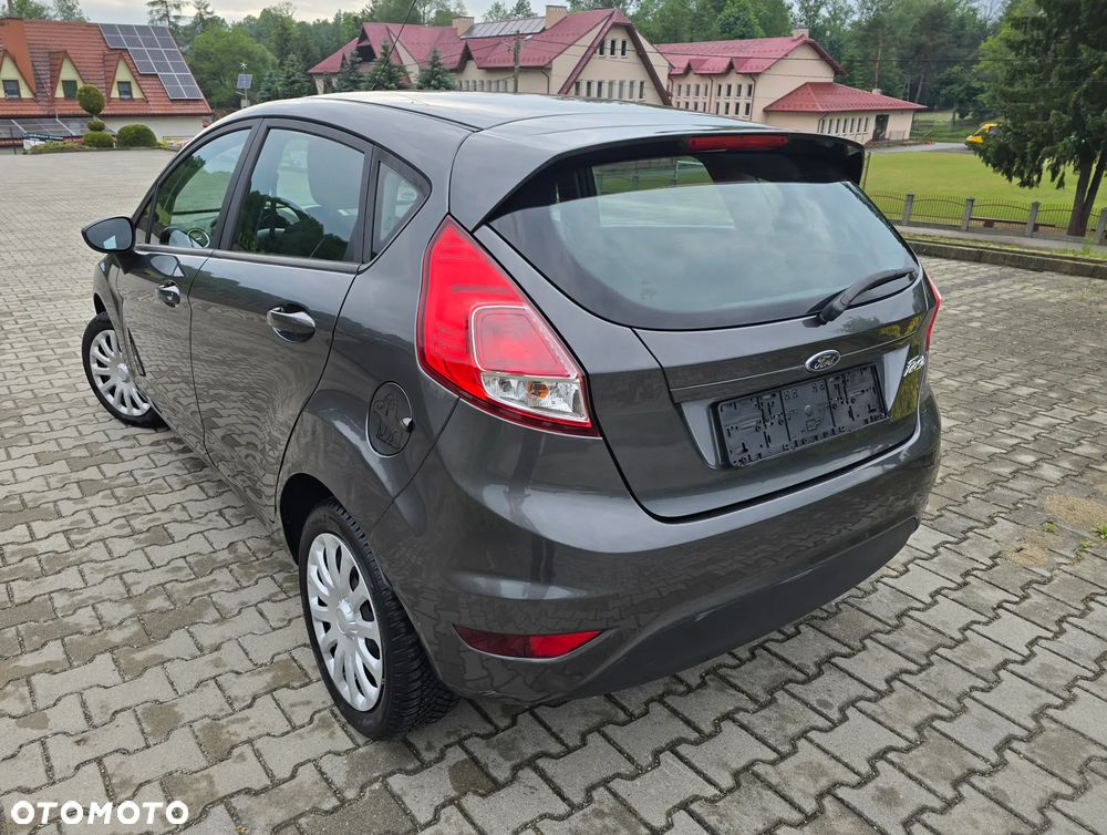 Ford Fiesta 1.25 Ambiente - 16