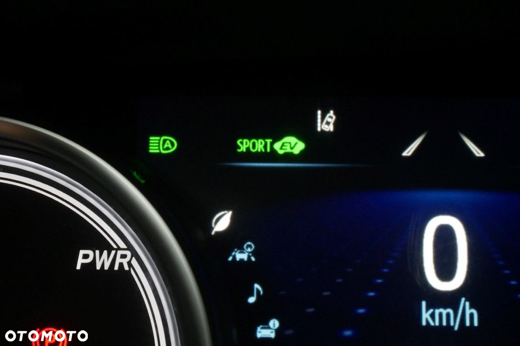 Toyota Camry 2.5 Hybrid Comfort CVT - 21
