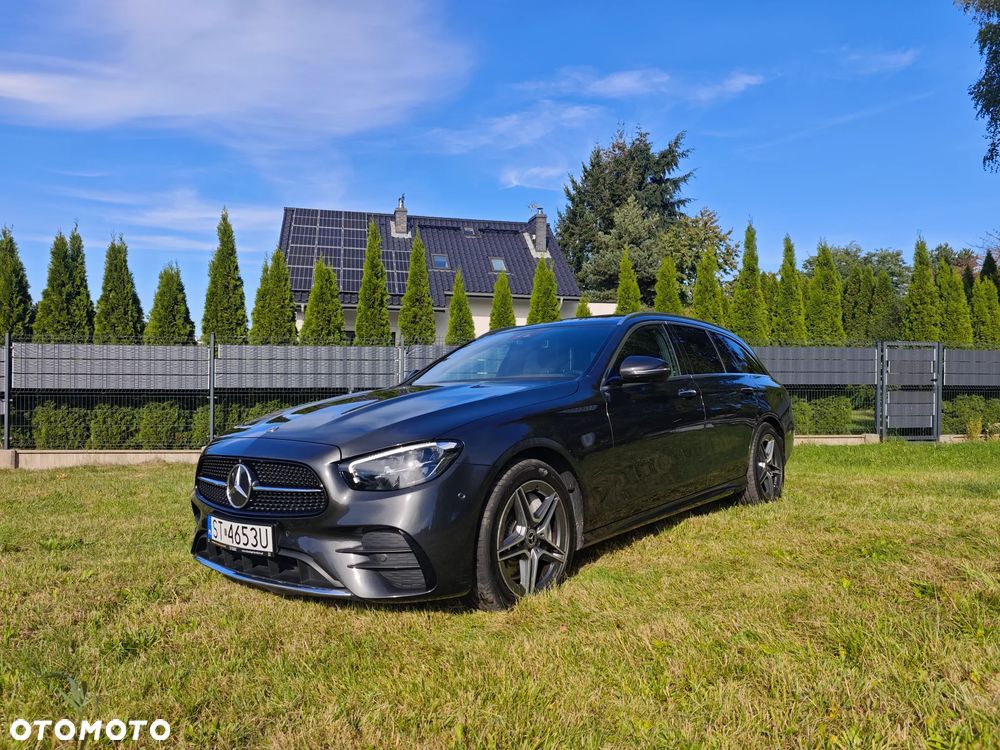Mercedes-Benz E-Class 2022 photo 3