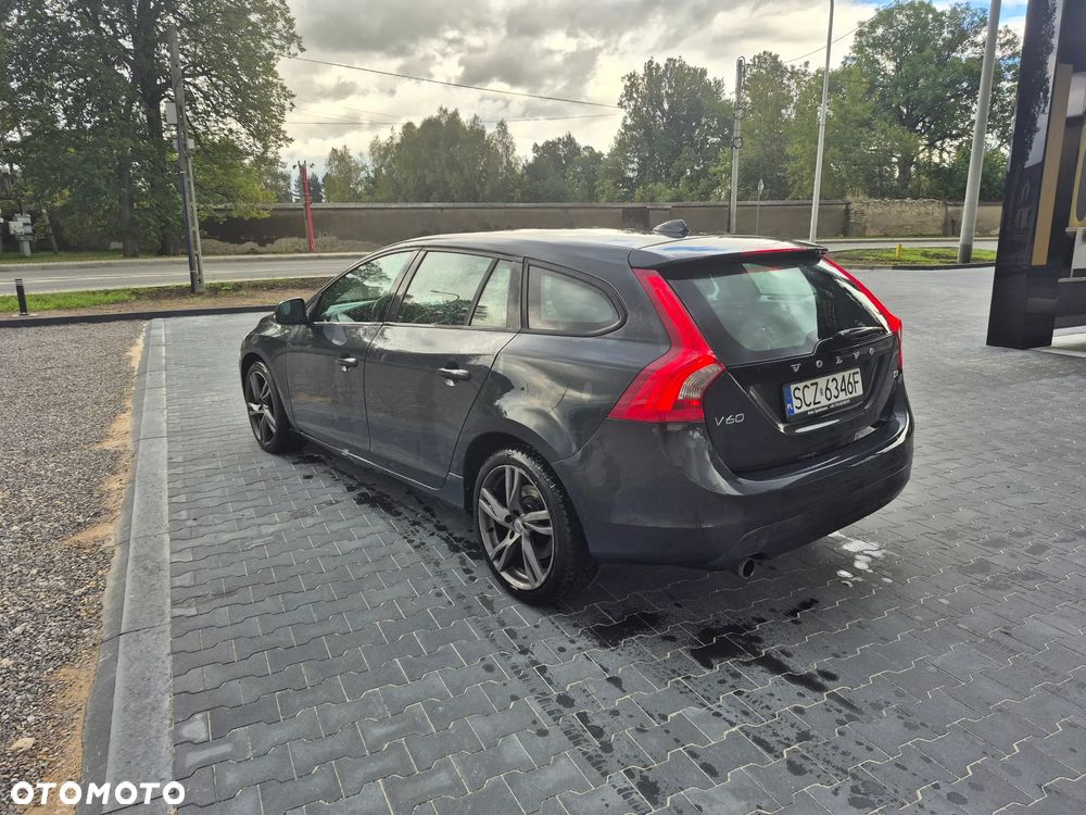 Volvo V60 2016 photo 4