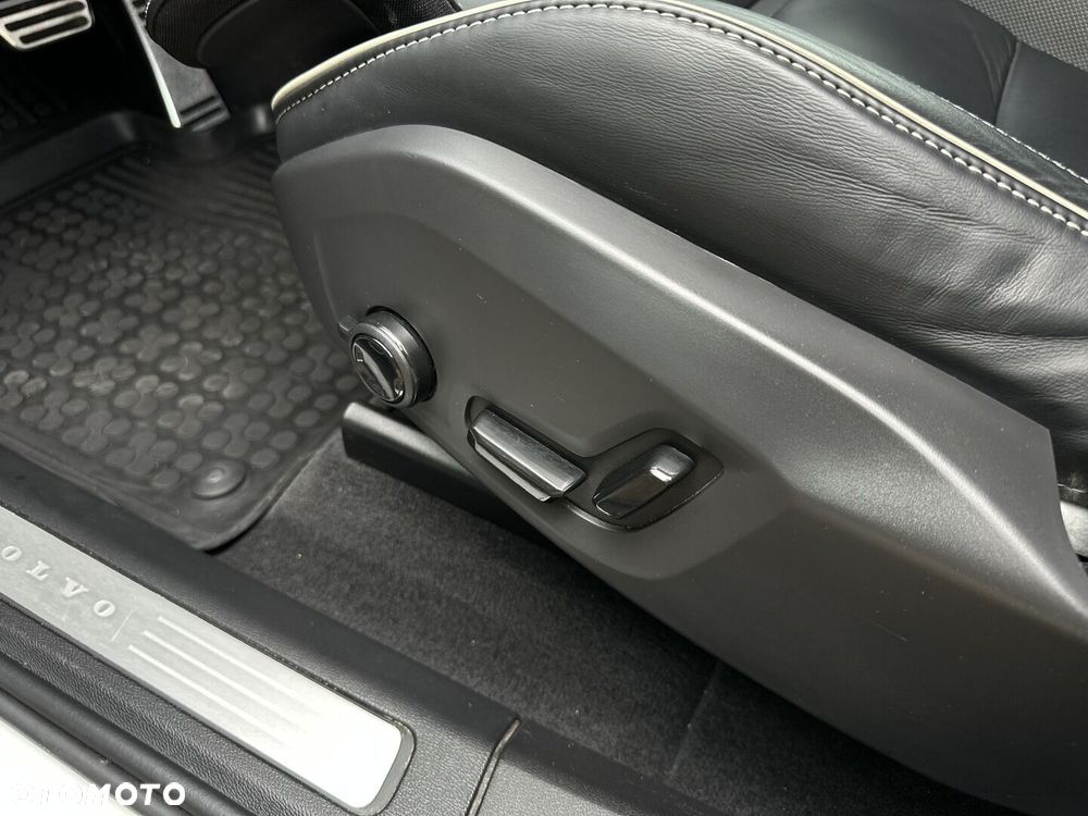 Volvo XC 60 B4 B Inscription - 21