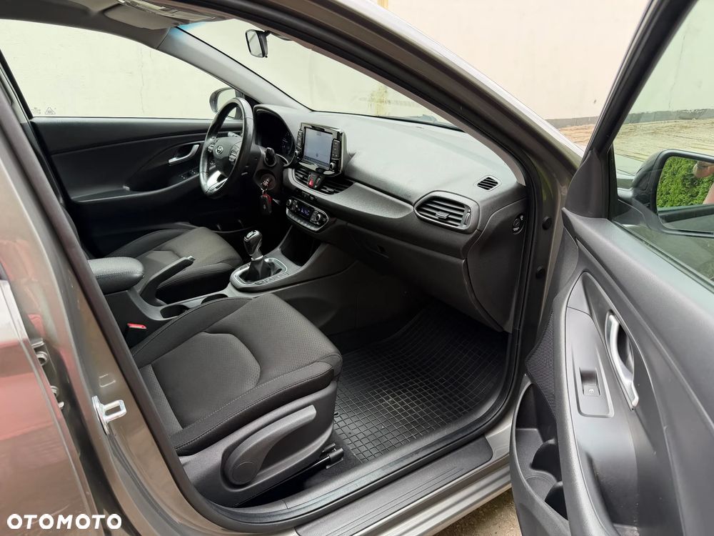 Hyundai i30 1.6 CRDI Select - 26