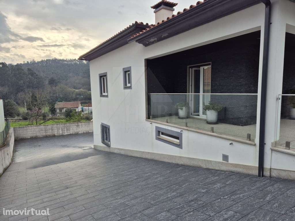 Moradia Térrea T3 - Grande imagem: 2/29