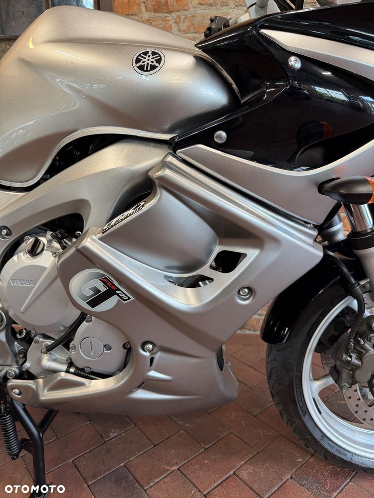 Yamaha FZ6 - 9