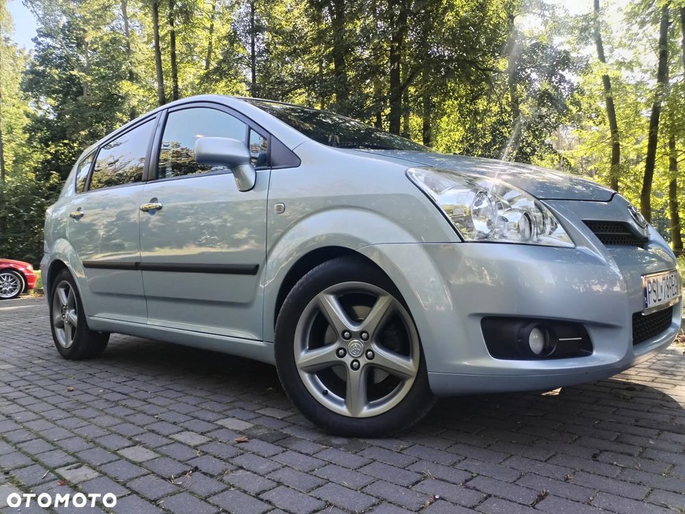 Toyota Corolla Verso - 6