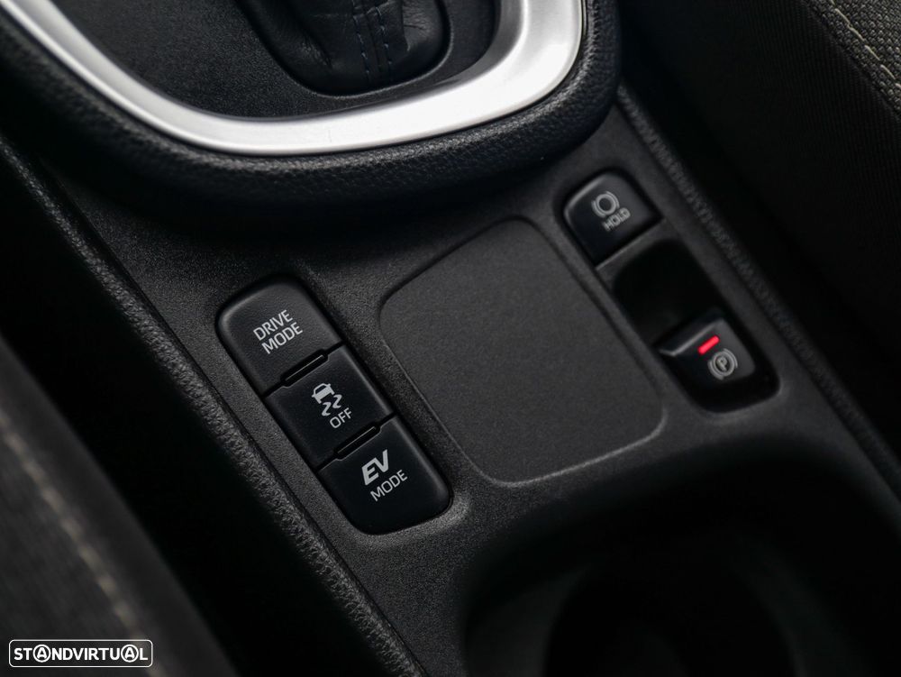 Toyota Yaris Cross 1.5 HDF Square Collection - 32