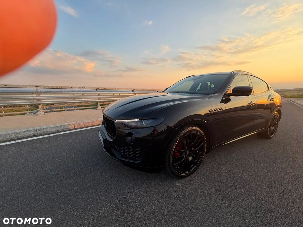 Maserati Levante Q4 - 2