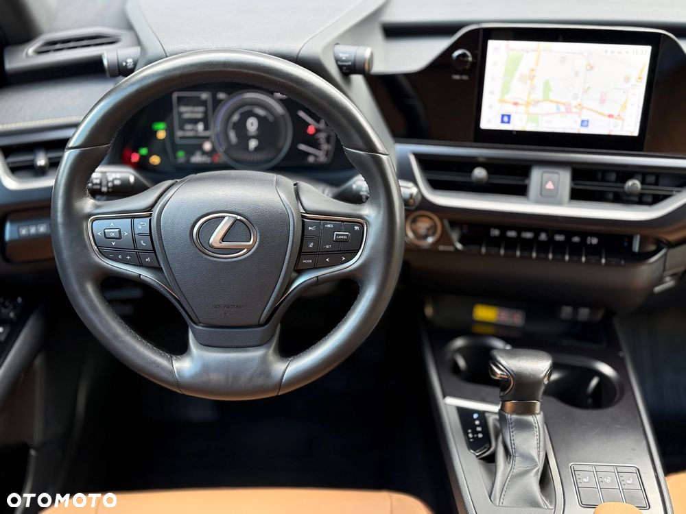 Lexus UX 250h GPF F Sport Design+ 2WD - 24