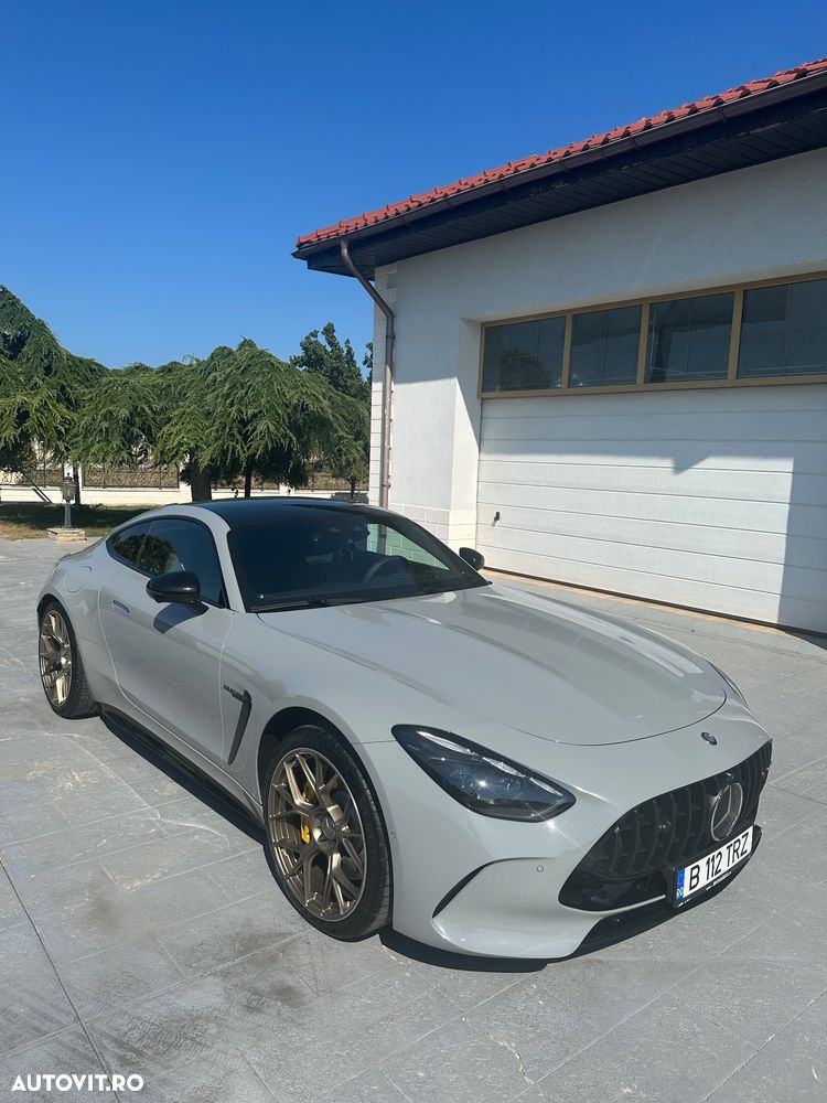 Mercedes-Benz AMG GT R - 1