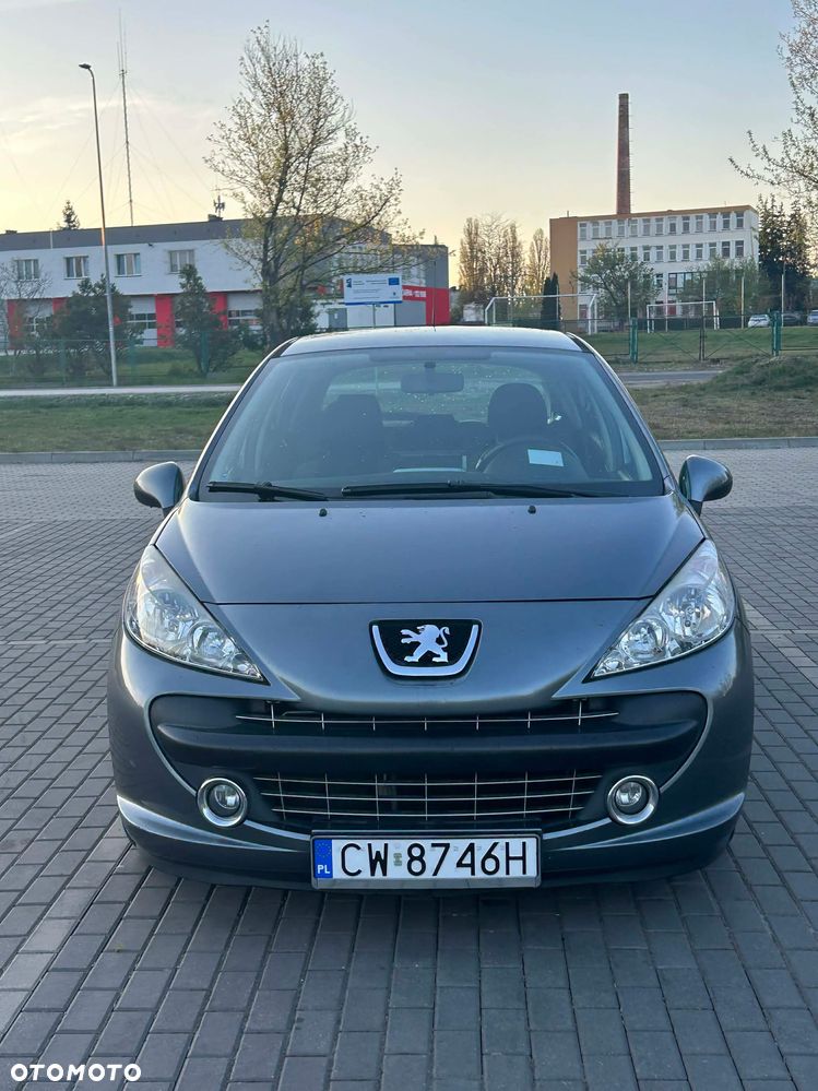 Peugeot 207 1.4 - 5