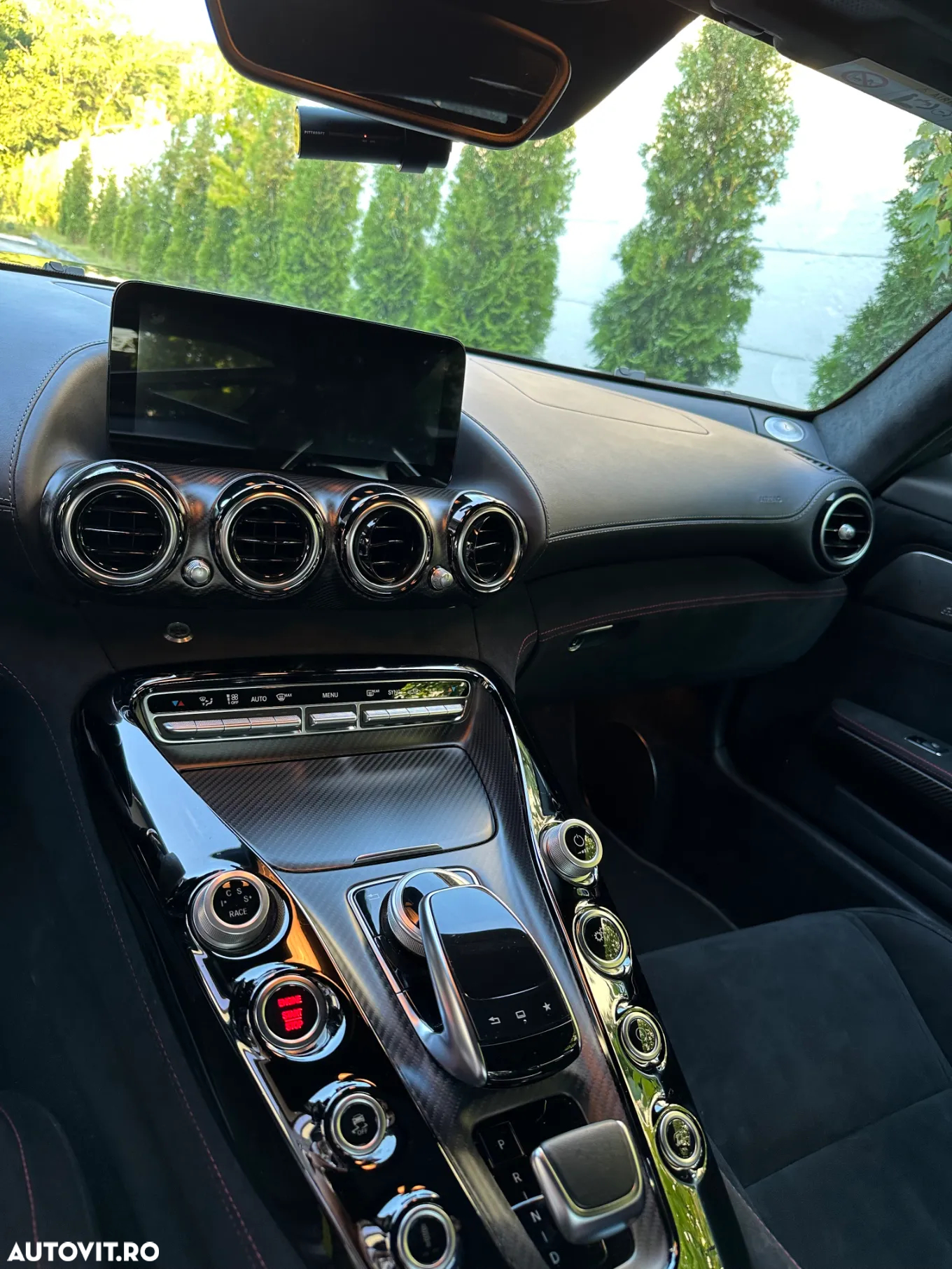 Mercedes-Benz AMG - 8