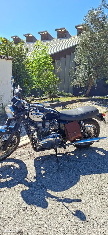 Triumph Bonneville T100 - 3