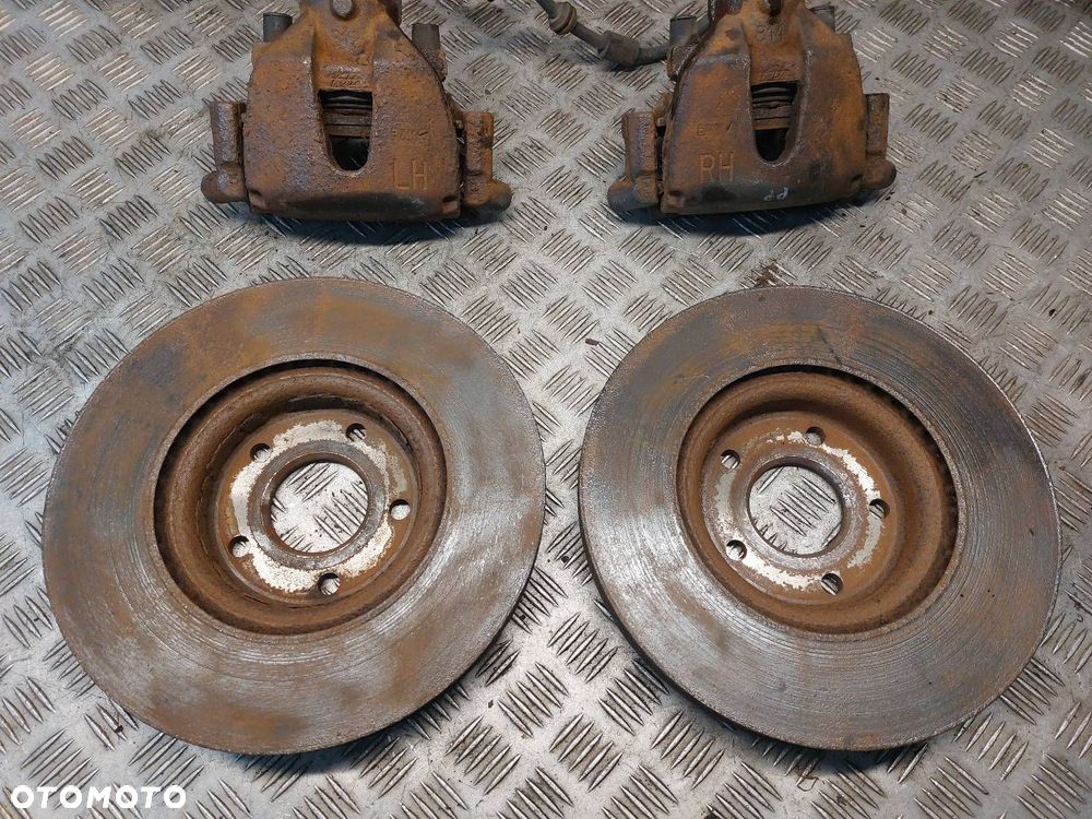 TARCZE HAMULCOWE PRZÓD + ZACISKI VOLVO V50 I 2.0 D - 3