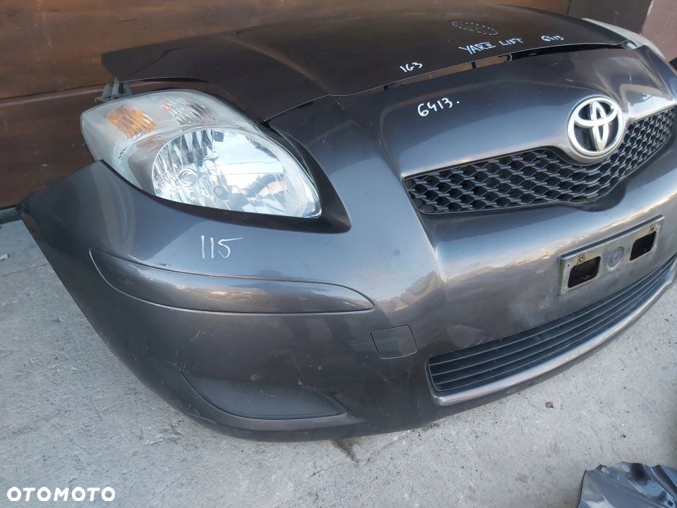 Toyota Yaris II LIFT Kompletny przód zderzak maska - 3