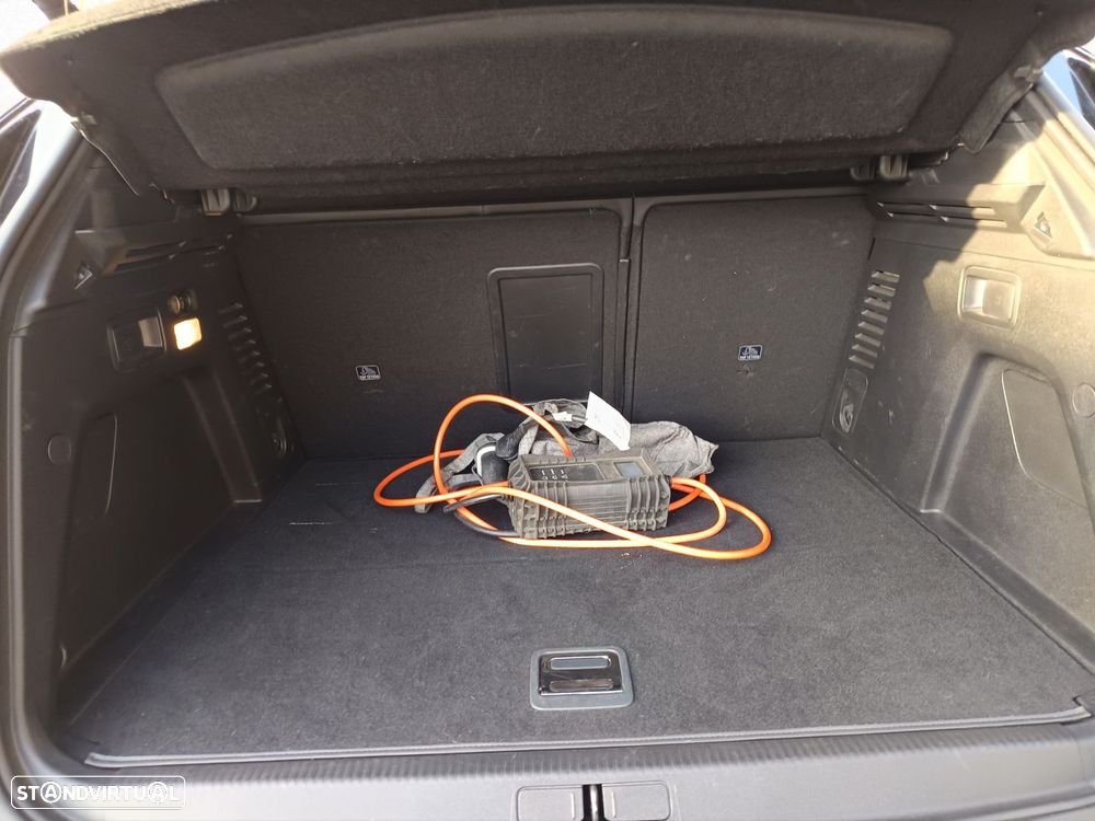 Peugeot 3008 1.6 Hybrid4 Allure Pack e-EAT8 - 11