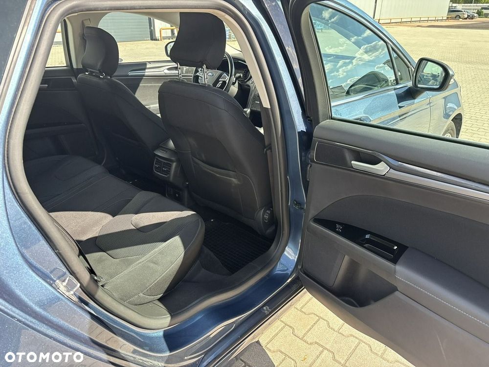 Ford Mondeo - 18