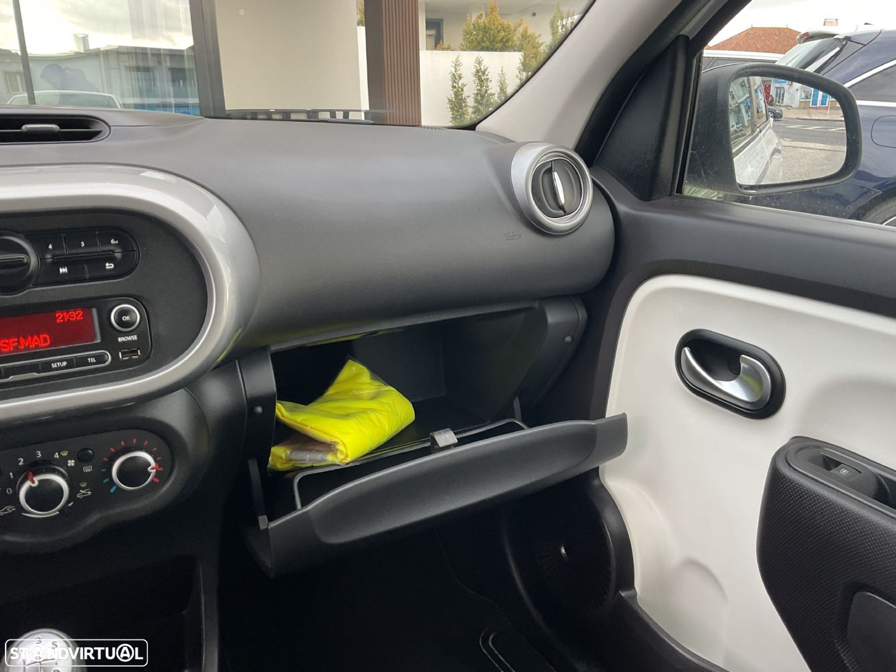 Renault Twingo 1.0 SCe Limited - 36