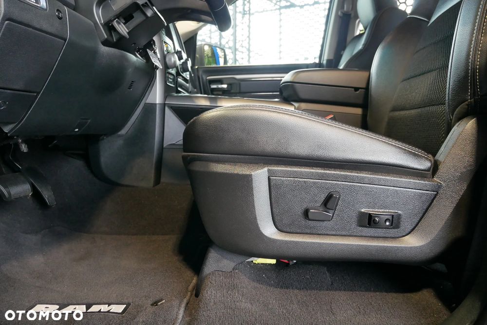 Dodge RAM - 25