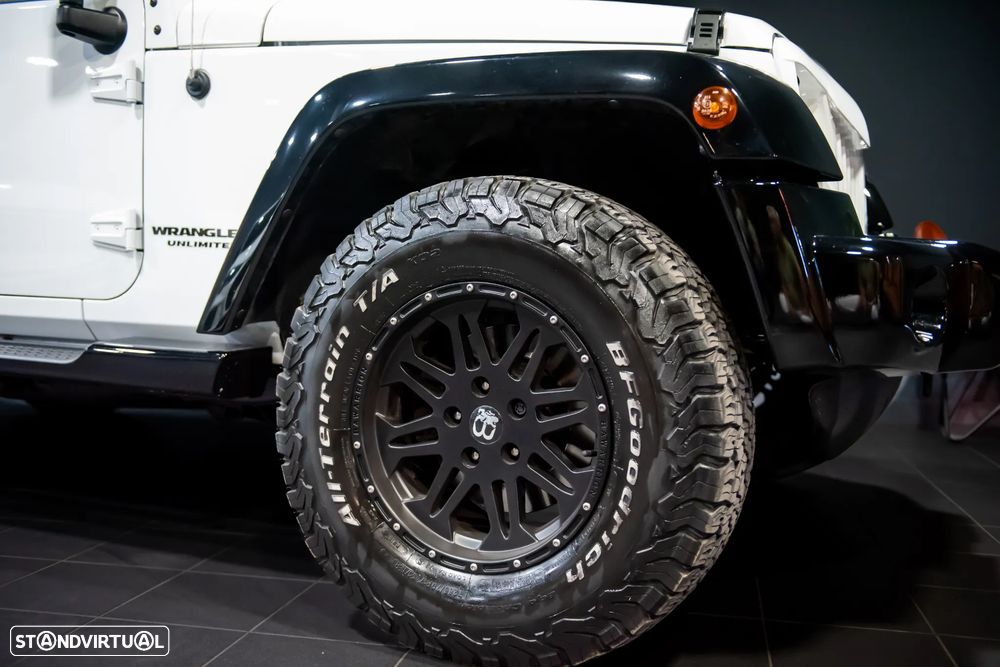 Jeep Wrangler Unlimited 2.8 CRD ATX Sahara Adventure Edition - 16