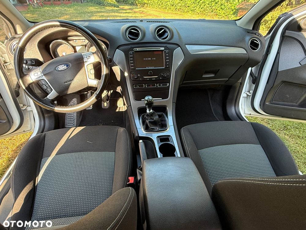 Ford Mondeo 2.0 TDCi Titanium - 21