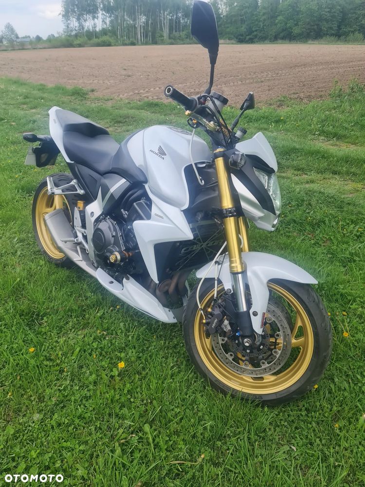 Honda CB - 1