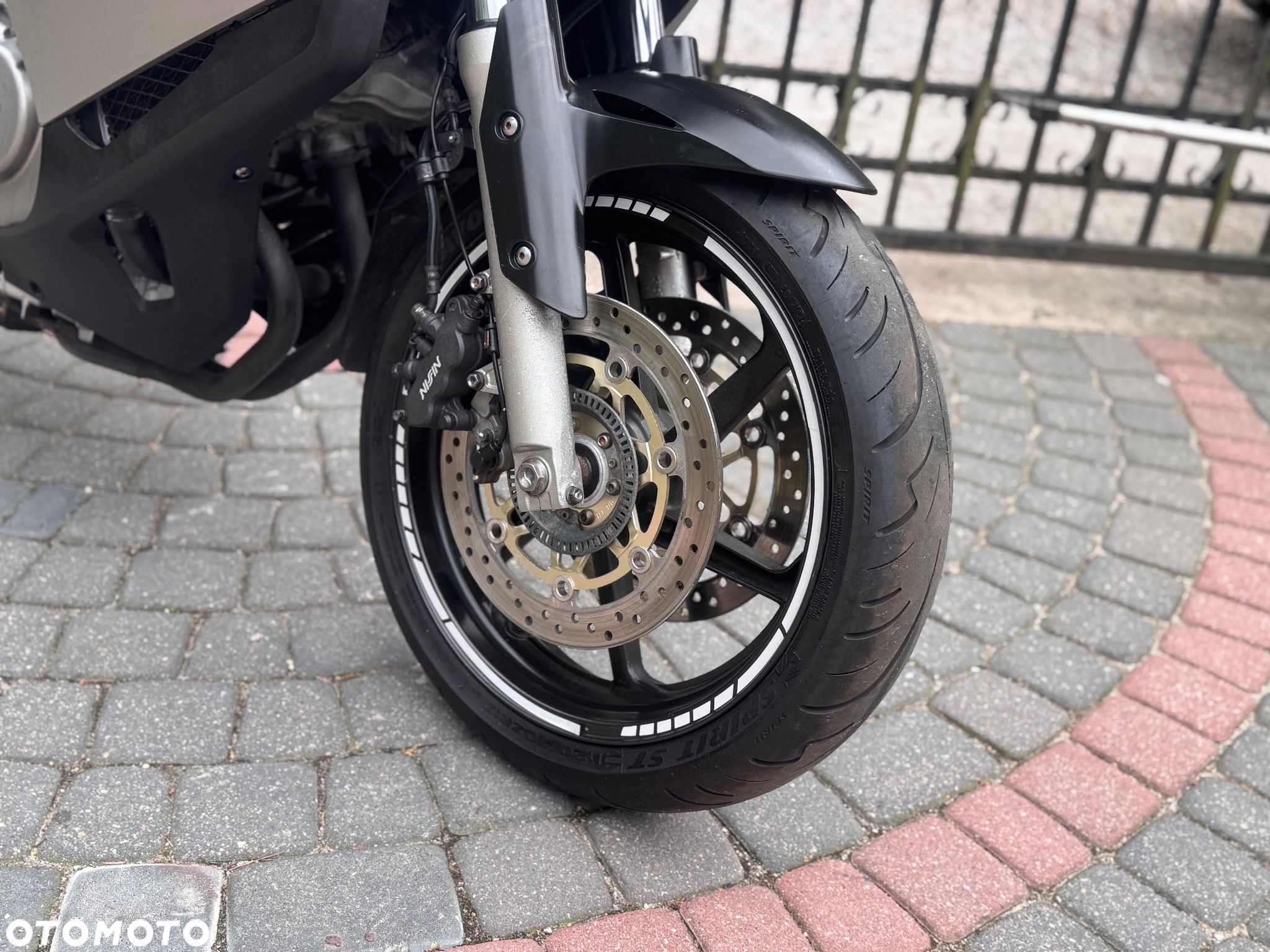 Honda VFR - 21