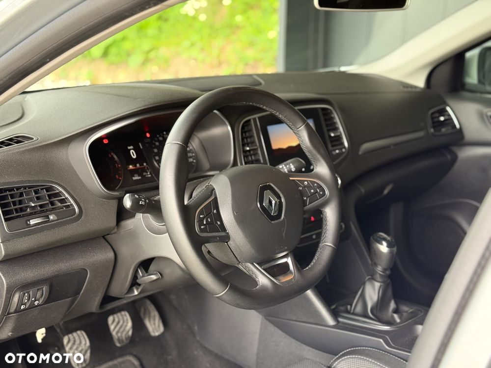 Renault Megane 1.3 TCe FAP Equilibre - 11