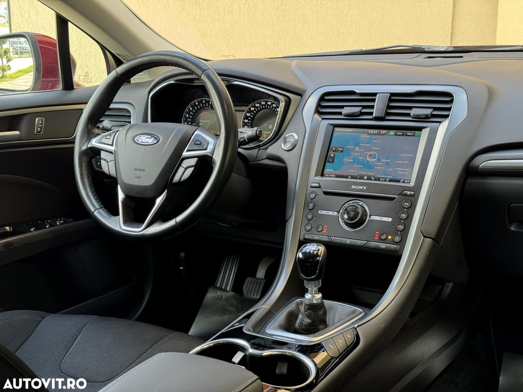 Ford Mondeo - 8