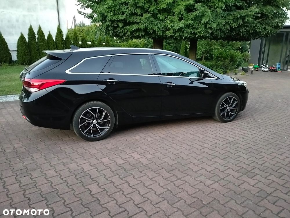 Hyundai i40 1.6 CRDi Comfort DCT - 2