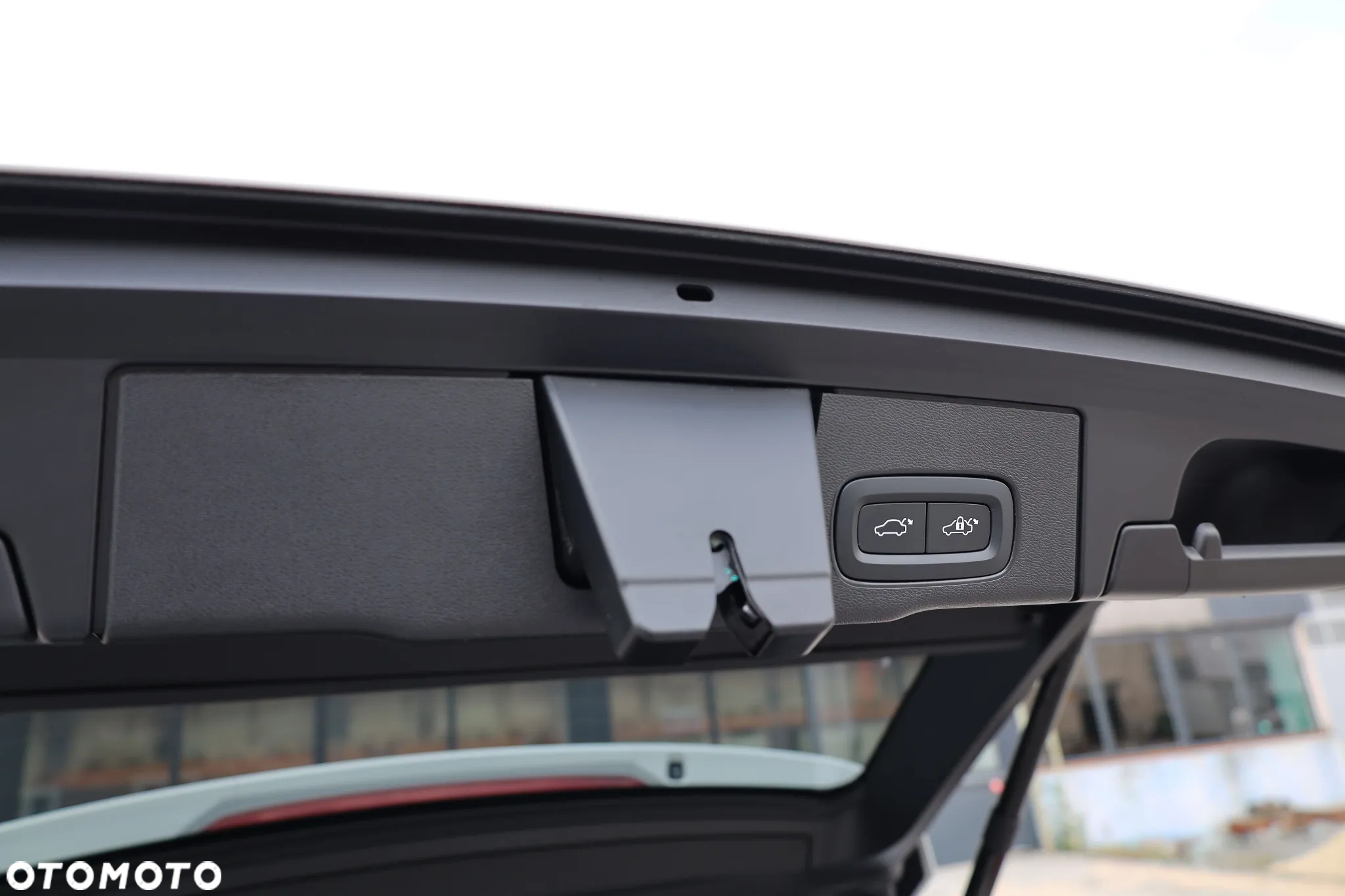 Volvo XC 60 T6 AWD Plug-In Hybrid Inscription - 31