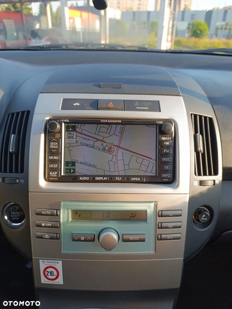Toyota Corolla Verso 2.2 D-4D X + NAVI 7os - 8