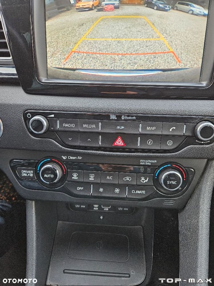 Kia Niro - 28