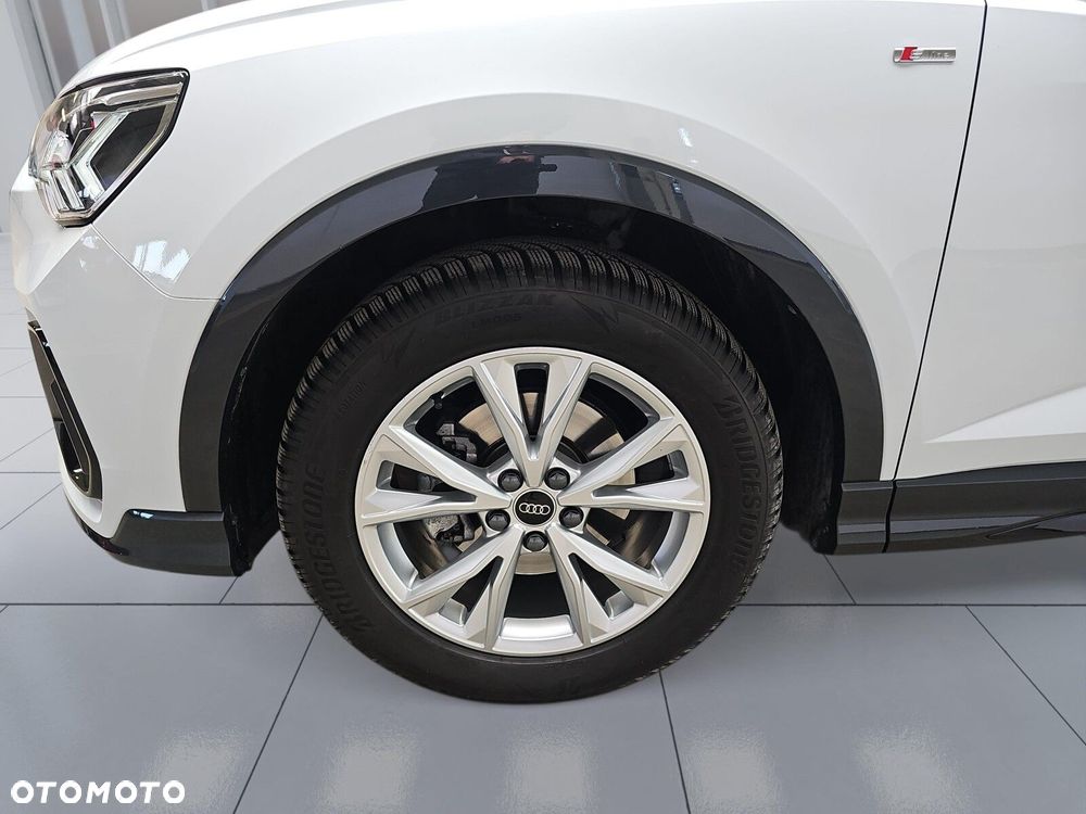 Audi Q3 Sportback - 36