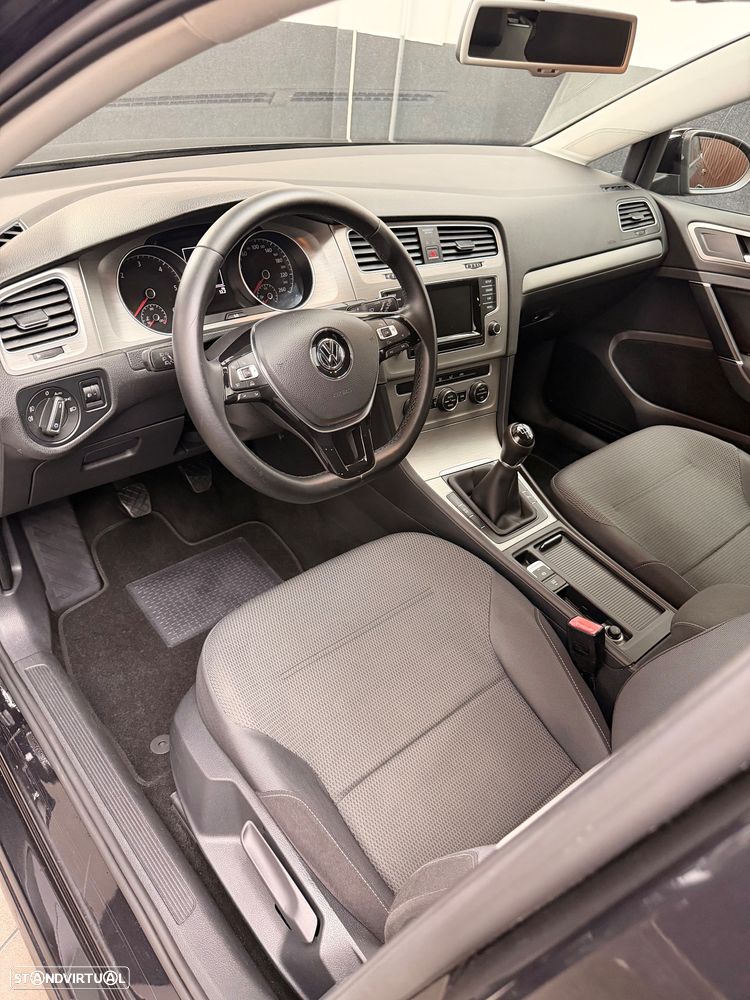 VW Golf 1.6 TDi BlueMotion Confortline - 37