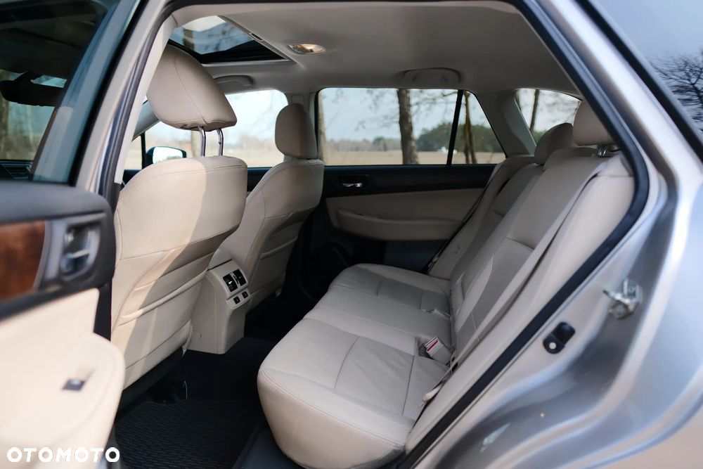 Subaru Outback - 33
