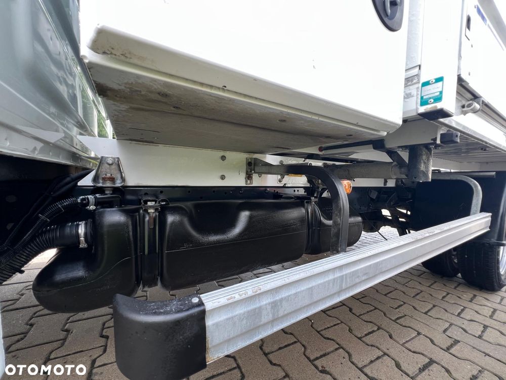 Iveco DAILY 35-160 3,0 HPI WYWROTKA 3 STRONNA TYLKO 154.000 KM PRZEBIEGU - 21