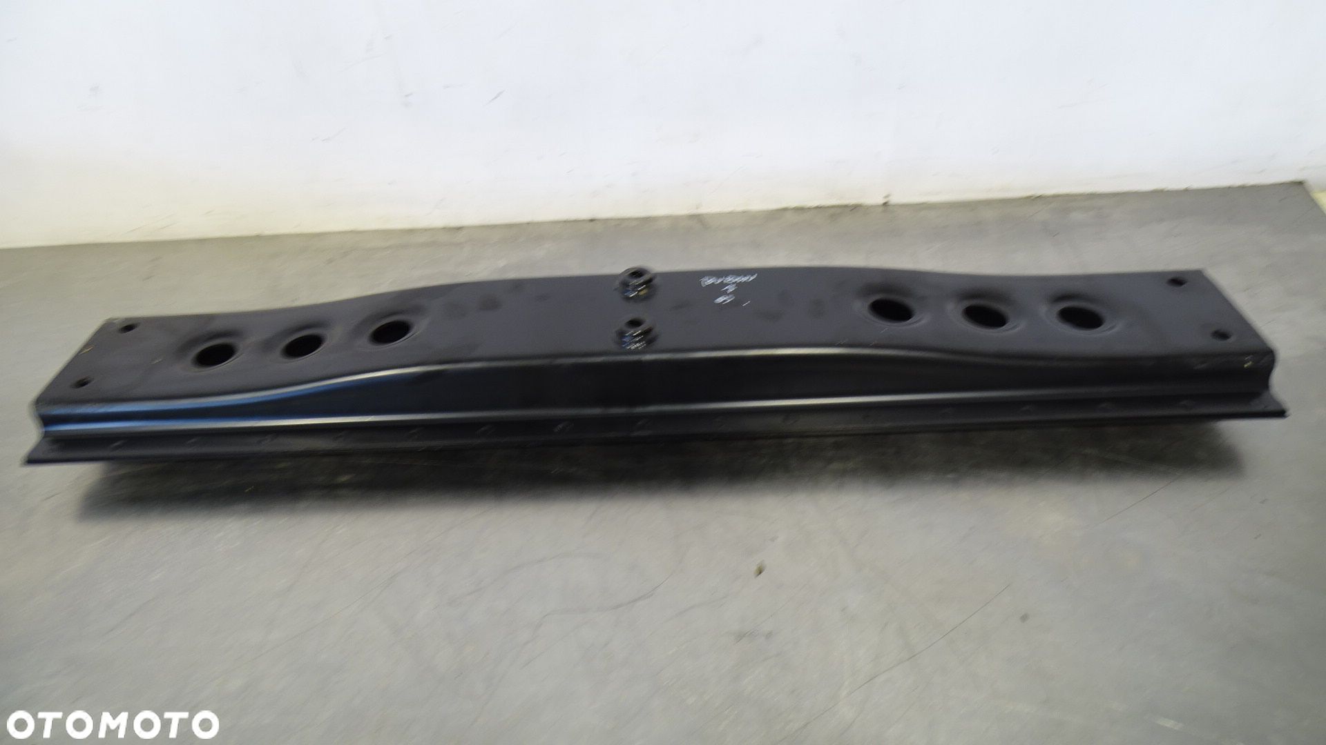 BELKA FOTELI BAGAŻNIKA VOLKSWAGEN TOURAN 1.9TDI 1T0813626 - 1