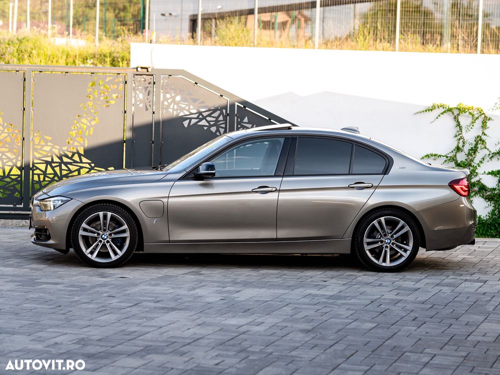BMW Seria 3 330e iPerformance Sport Line - 33