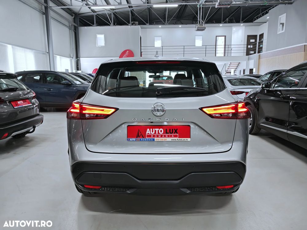 Nissan Qashqai 1.3 l MHEV X-Tronic Acenta - 32