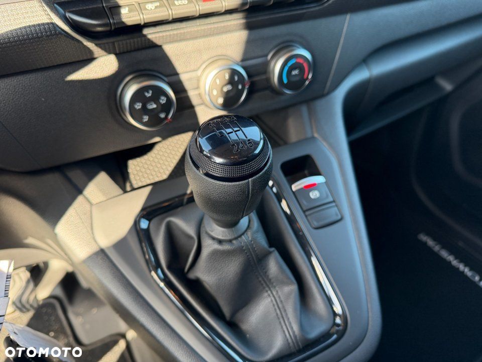 Nissan Townstar - 11