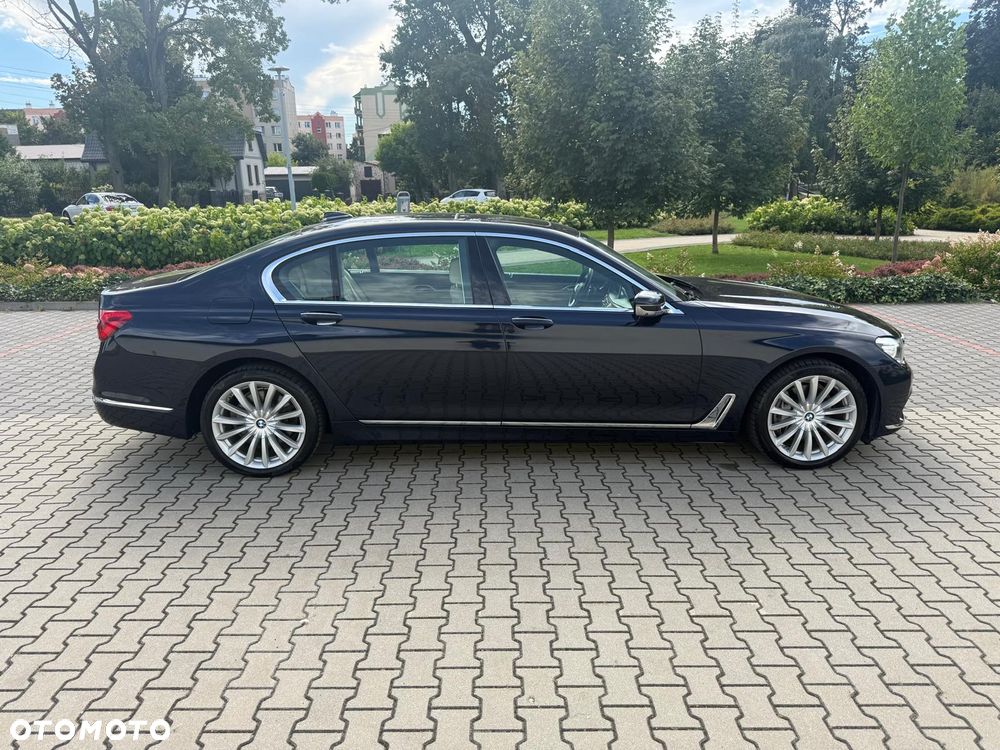 BMW Seria 7 740Li - 7