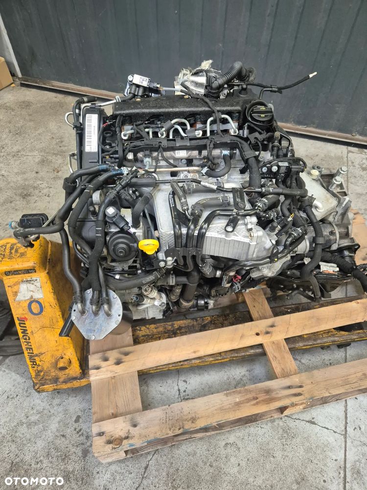 SILNIK VW PASSAT B8 2.0TDI DFH KOMPLETNY - 1