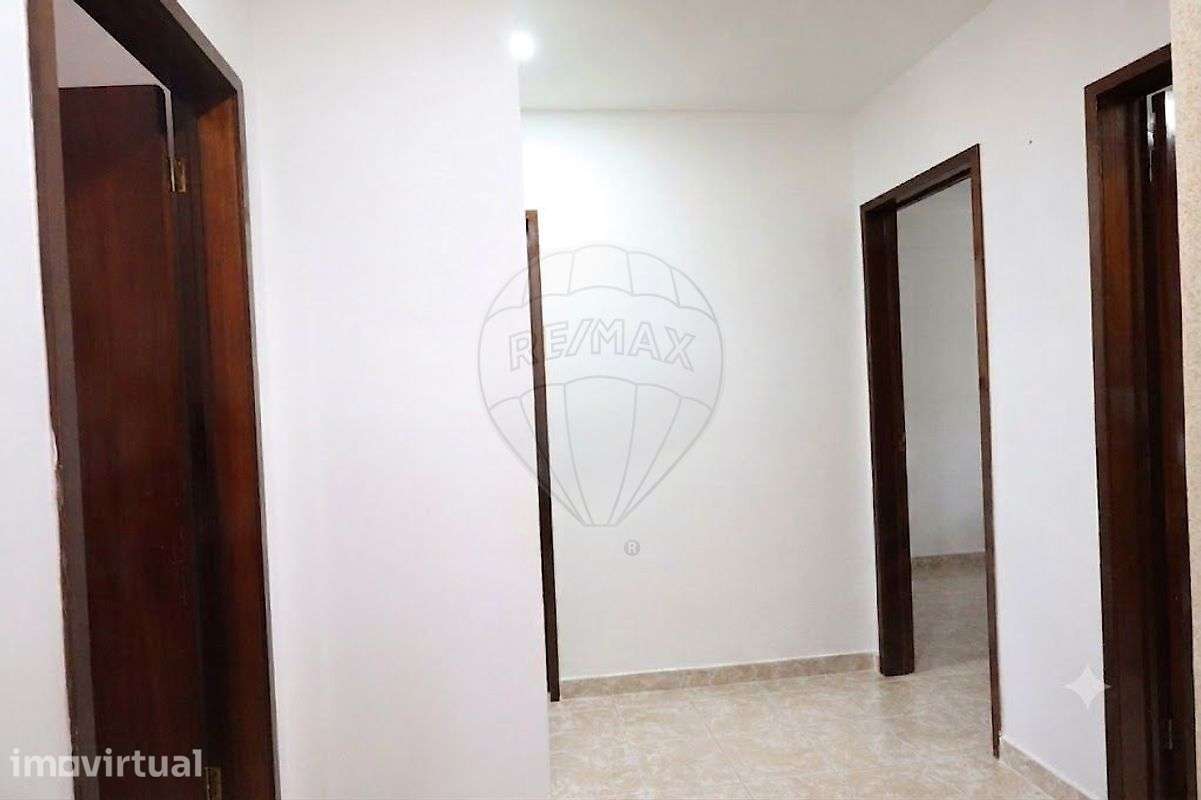 Apartamento T2 para arrendamento - Grande imagem: 4/13