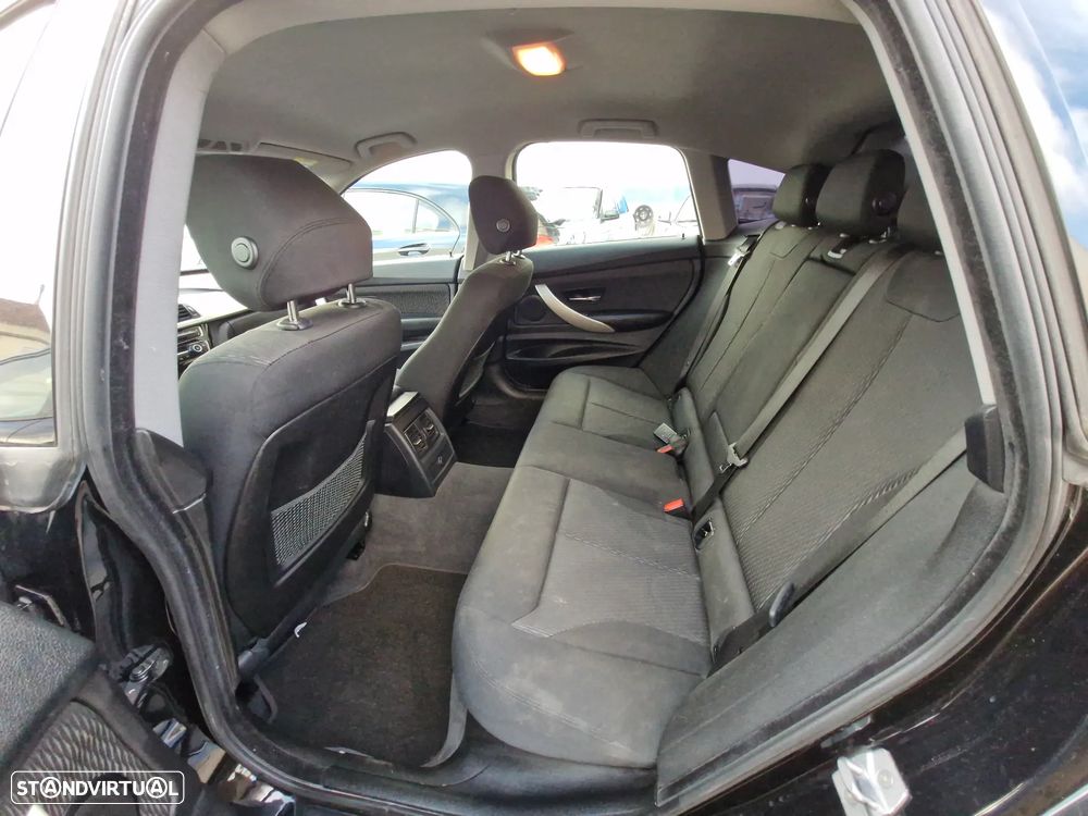 BMW 318 Gran Turismo d Aut. Luxury Line - 8