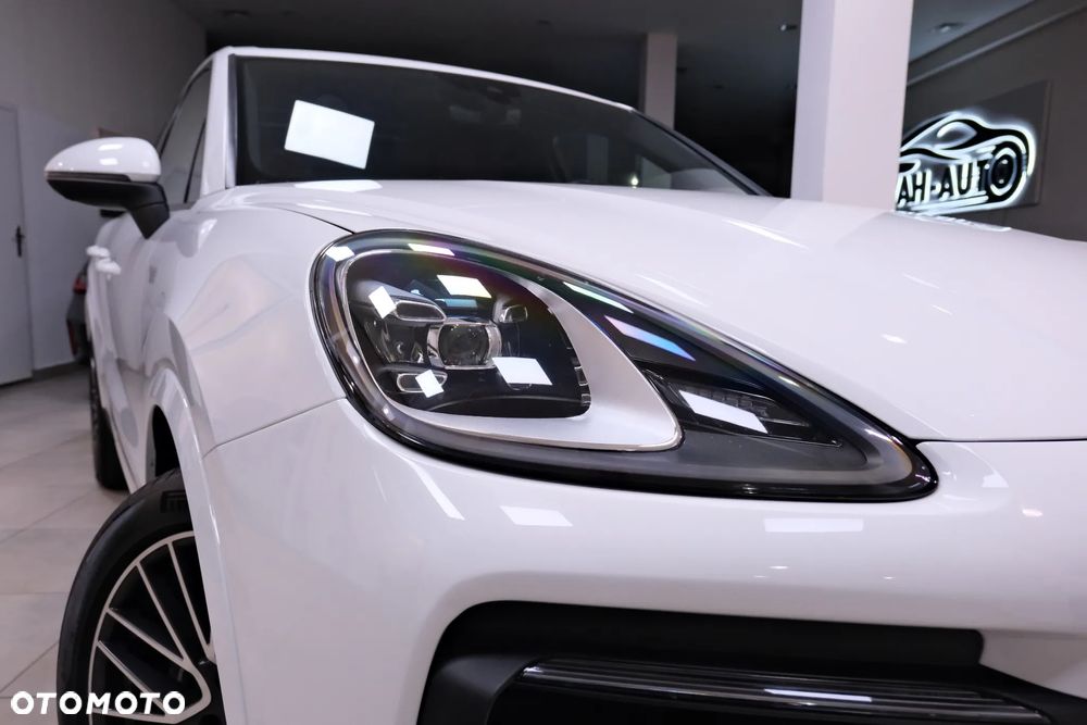 Porsche Cayenne - 5