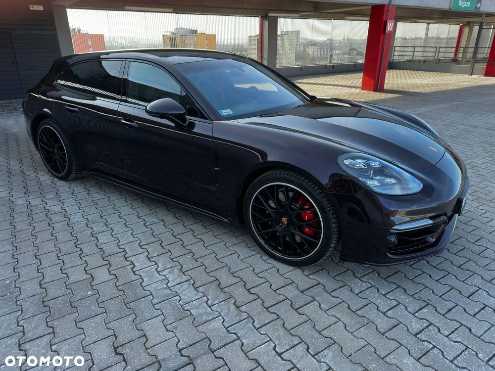 Porsche Panamera - 8