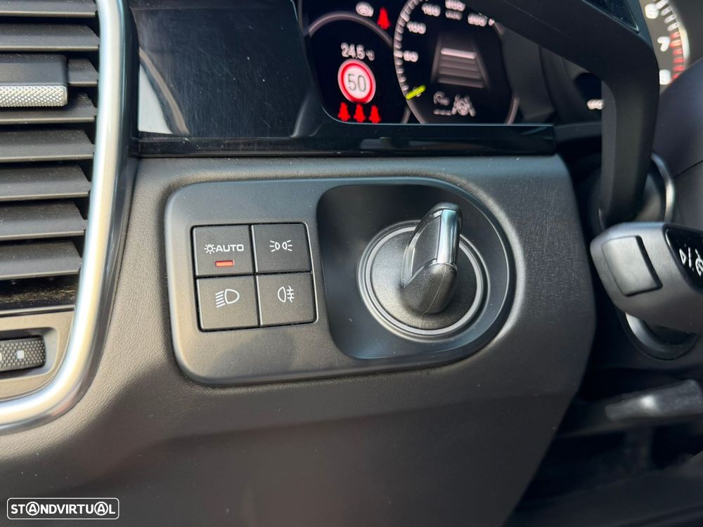 Porsche Cayenne Coupé E-Hybrid Tiptronic S - 33