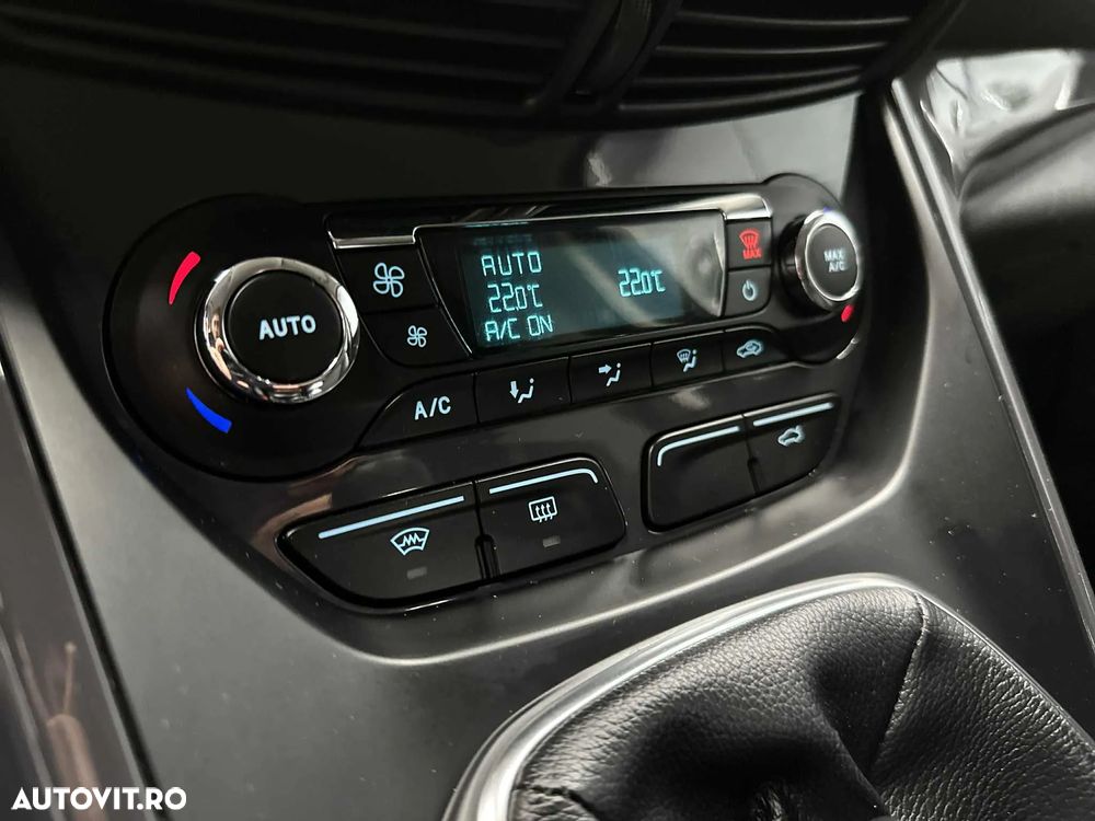 Ford Kuga 2.0 TDCi 4x4 Titanium - 18